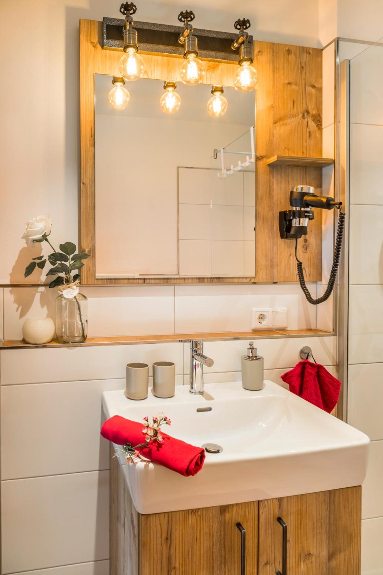 Apartment Motzenhof - Stadtnaehe Salzburg - Modernes Bauernhoferlebnis Inklusive Adnet Luaran gambar